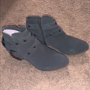 Women’s Diba Booties size 9.5